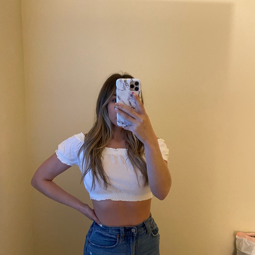 White crop top off the shoulder - Picture 4 of 4
